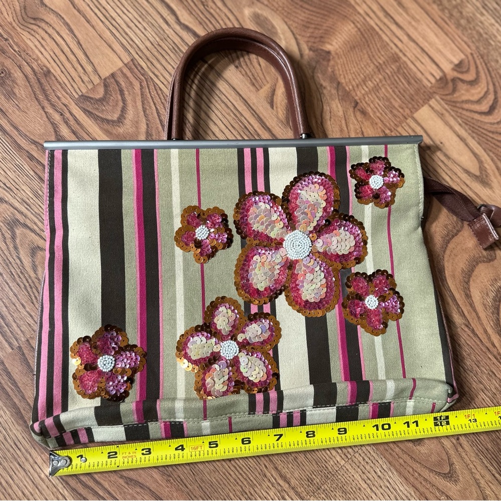 Vintage For Nine Brand Bag 70’s Retro eclectic hippie vibe. Sequined flowers